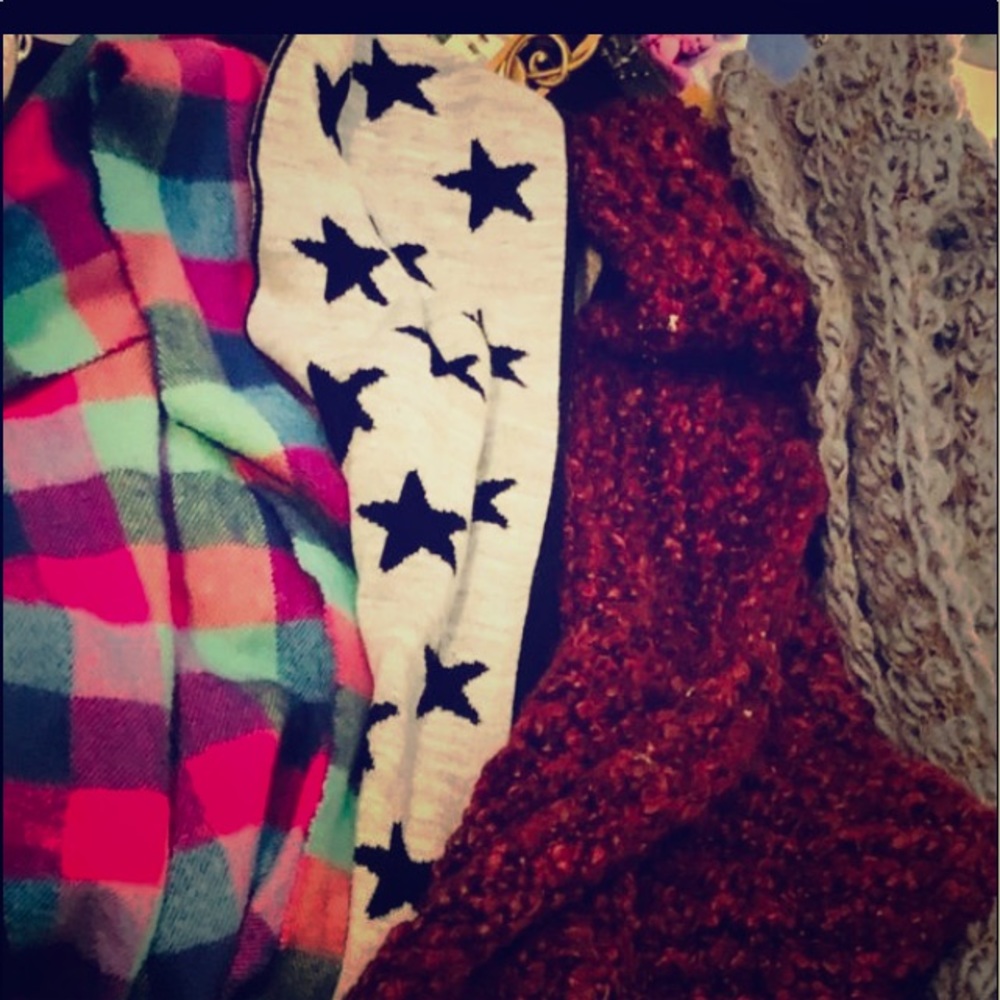 Women's Winter Accessories